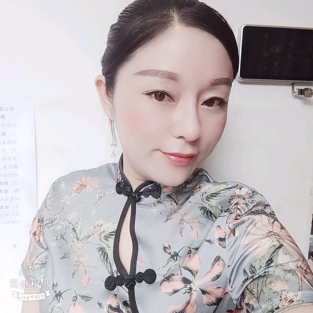 不美不萌又怎样V