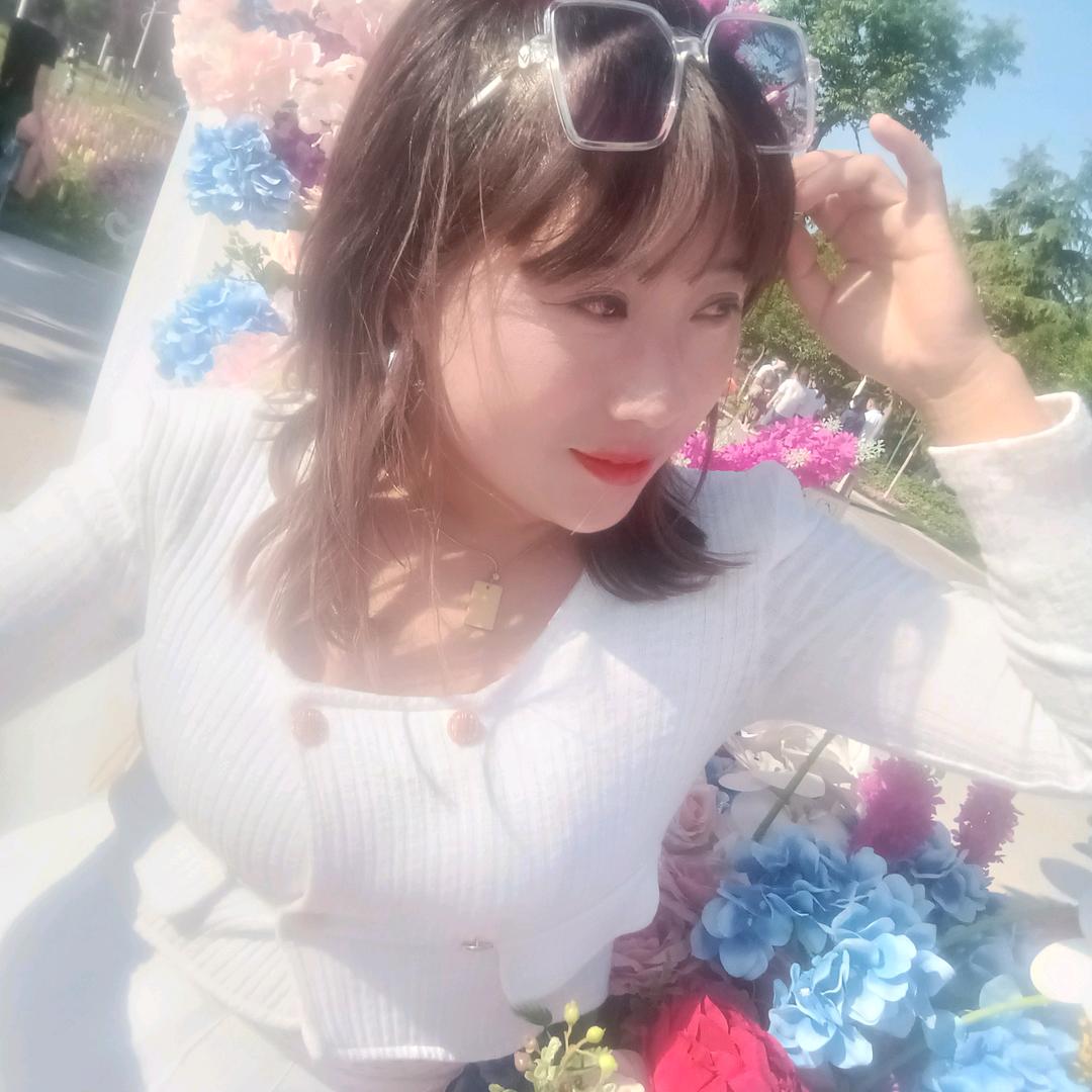 @何家大小姐