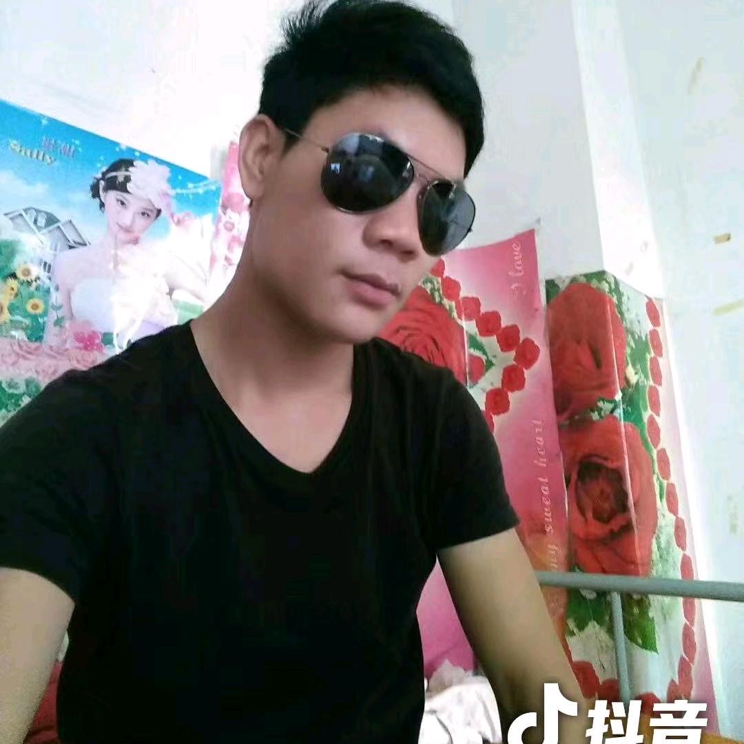 何恩