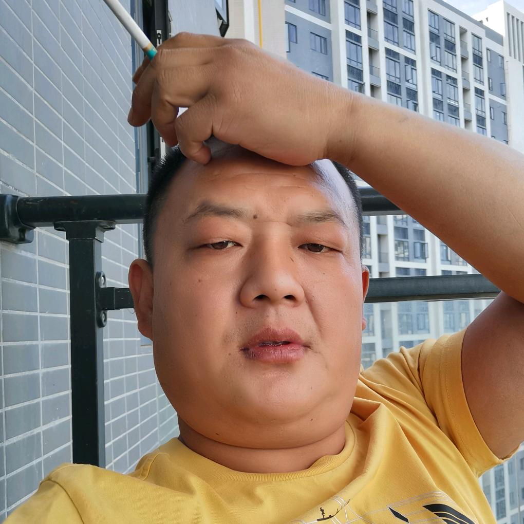 李盟
