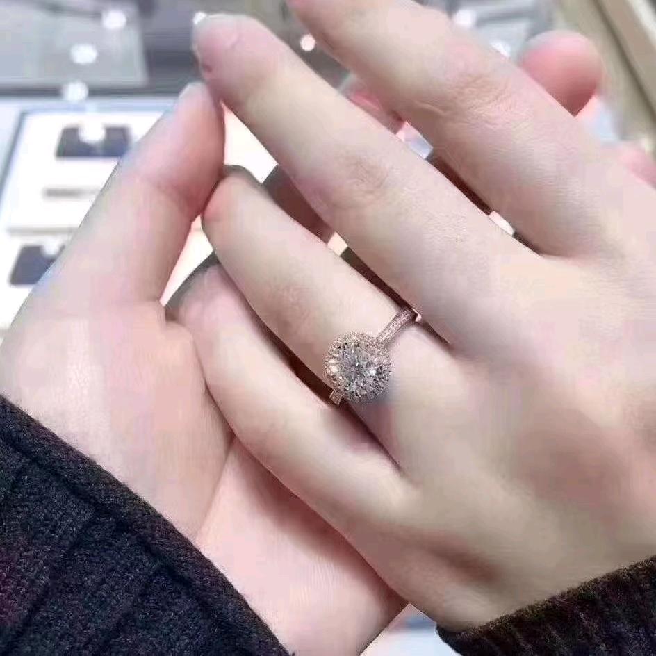 珠宝顾问🌹🌹梁珊