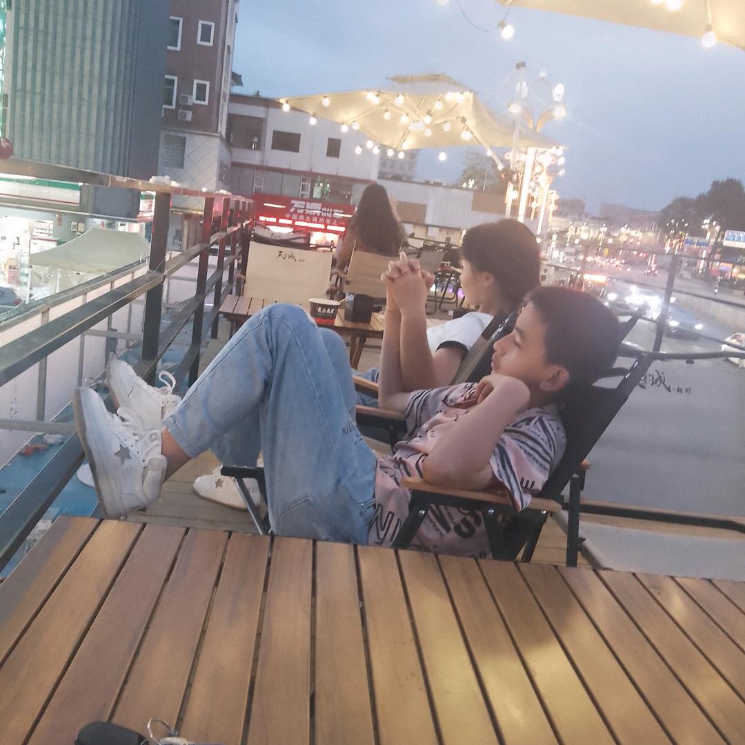 会飞的狼