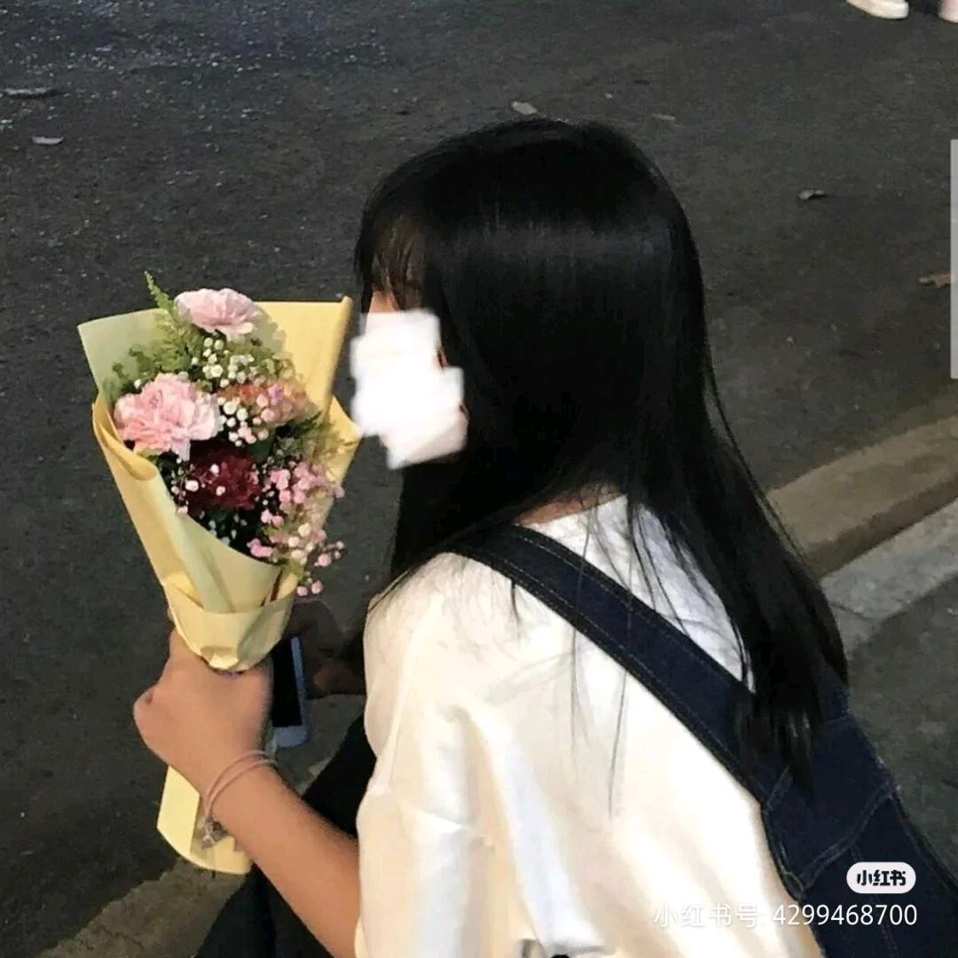 樱桃树下的少女✨