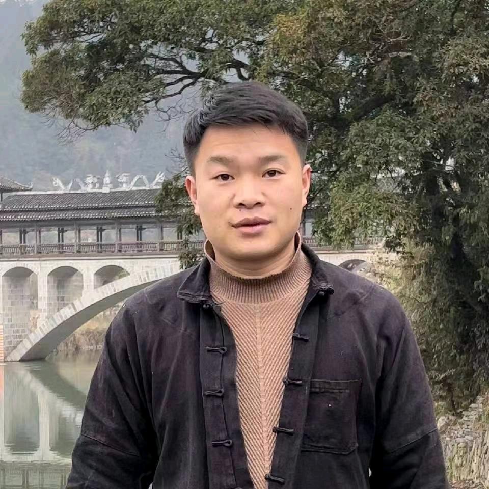 贵州村超推荐官阿毅