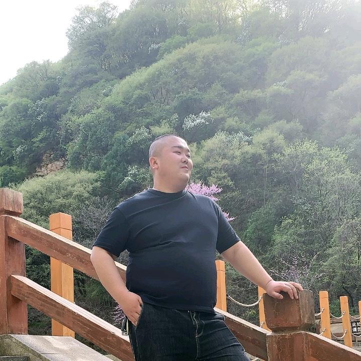 凯凯葡萄团队