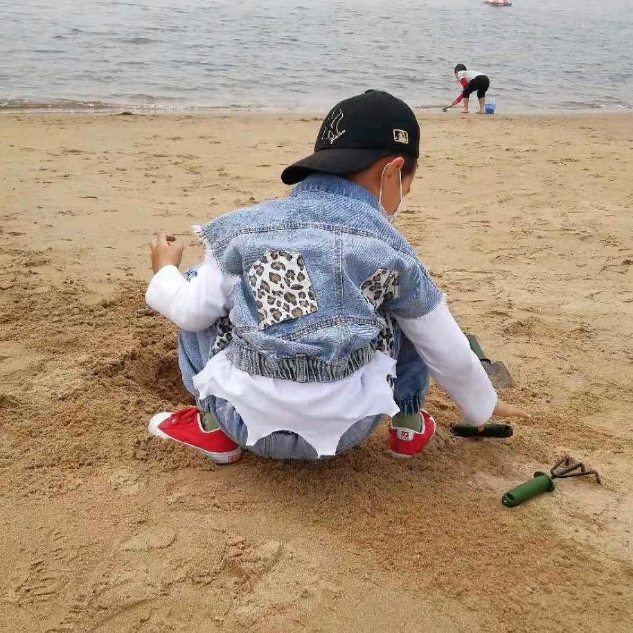 小黑一只