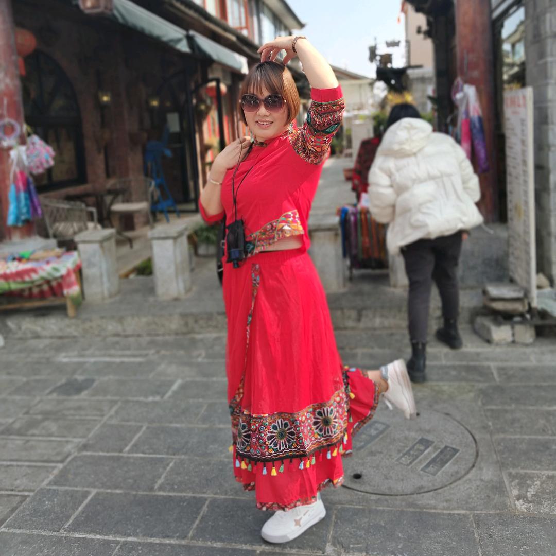 刘秀丽，