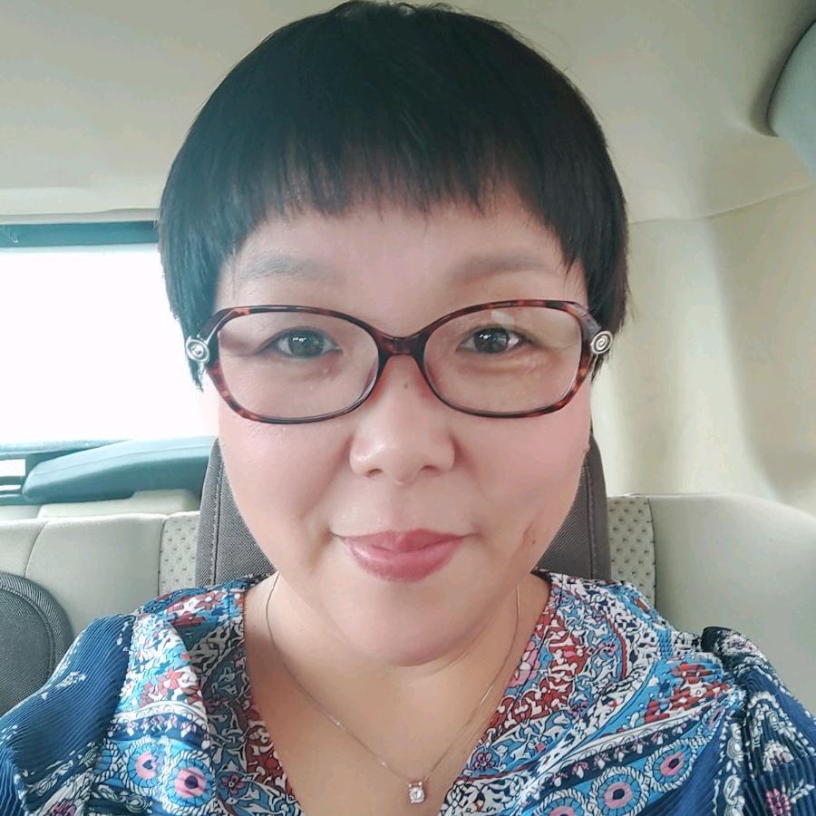 英子