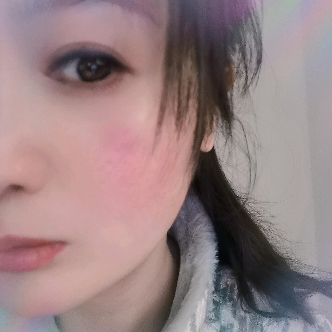 艾月月