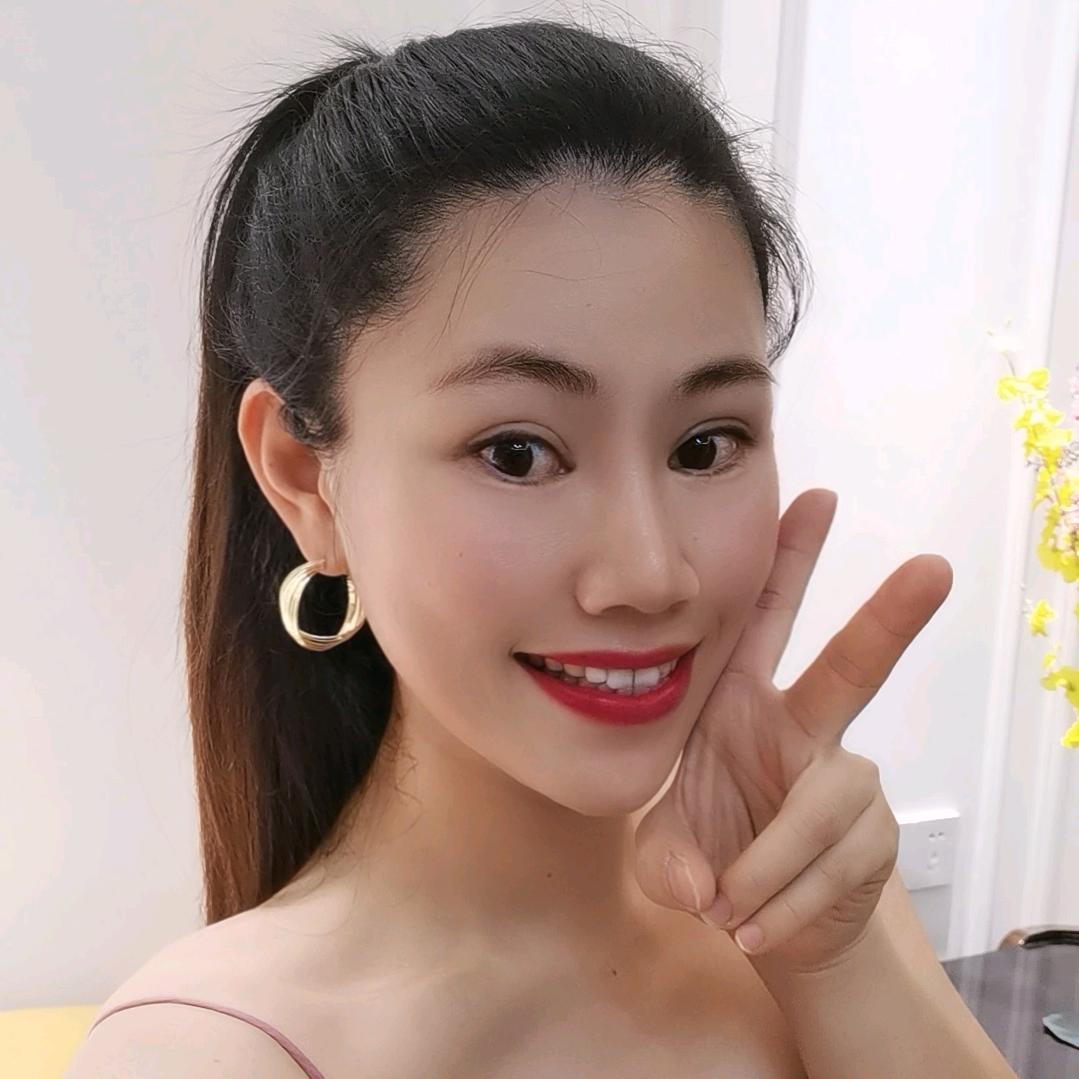 微胖小姐姐