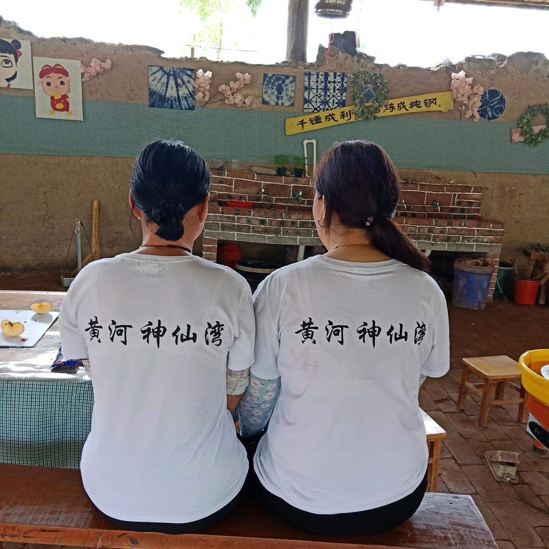 在水一方❤️红红姐