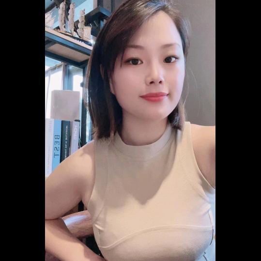 万昆钢铁的老板