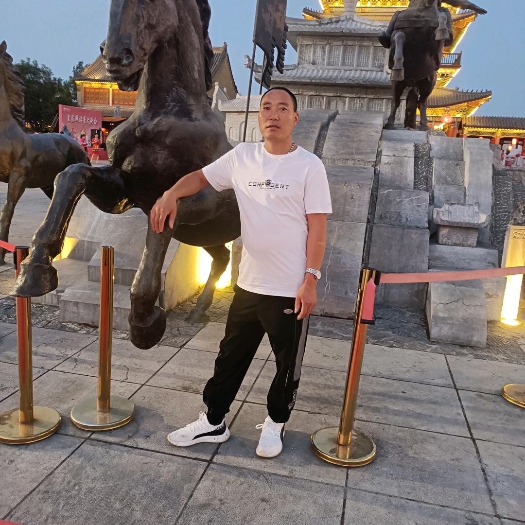 专业装修吊顶打柜子