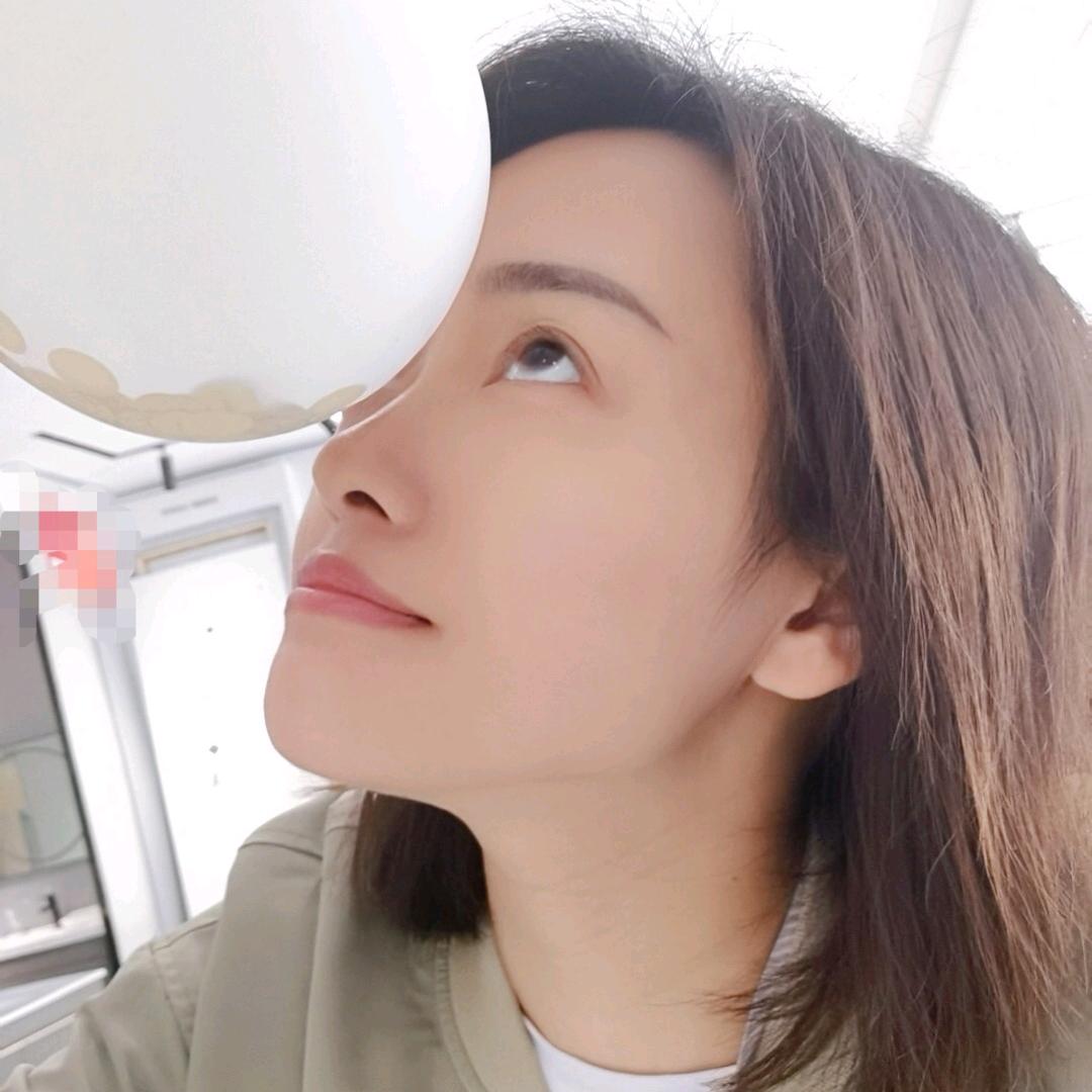 何处不相Feng