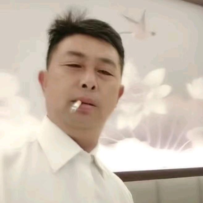 人在曹中，心在汉