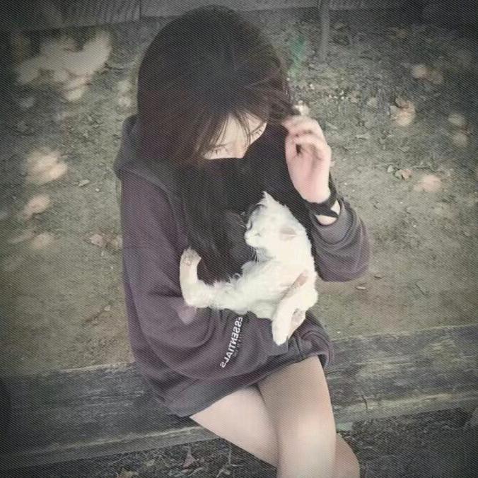 小梅w_w。