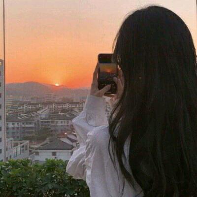 木谨暖夏