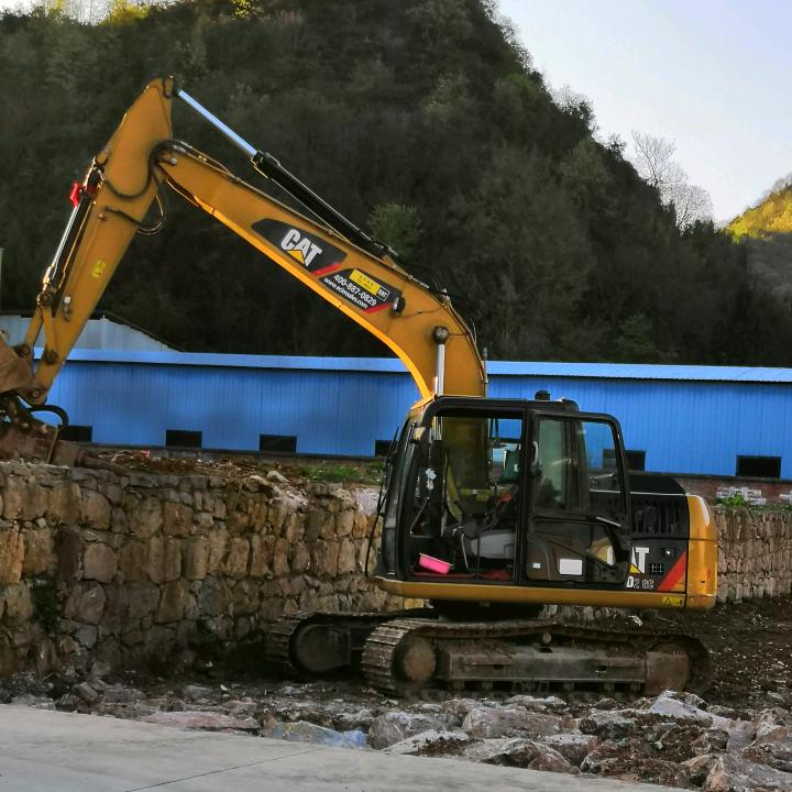 安顺智兴玥顺工程机械租赁有限公司