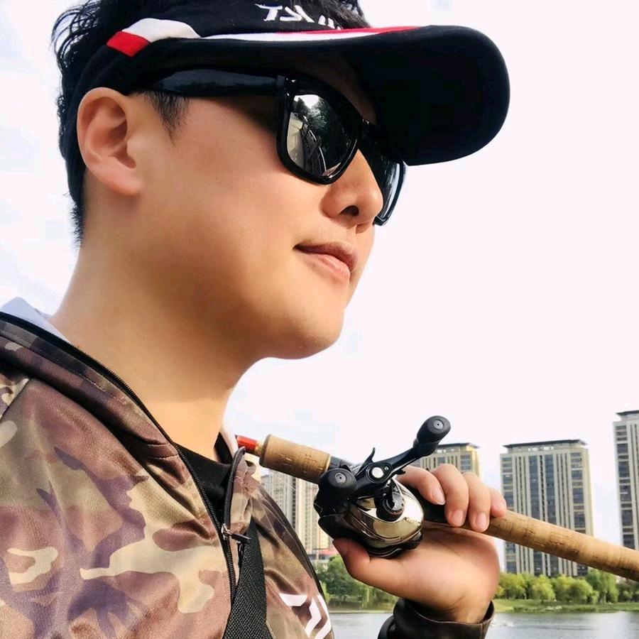 八阿哥（不务正业🎣钓鱼人)
