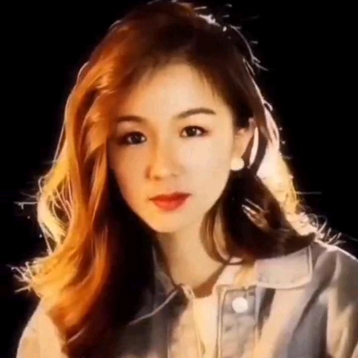 长发女郎