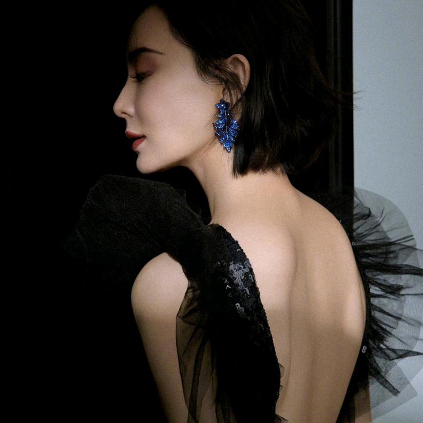 阿箐^·