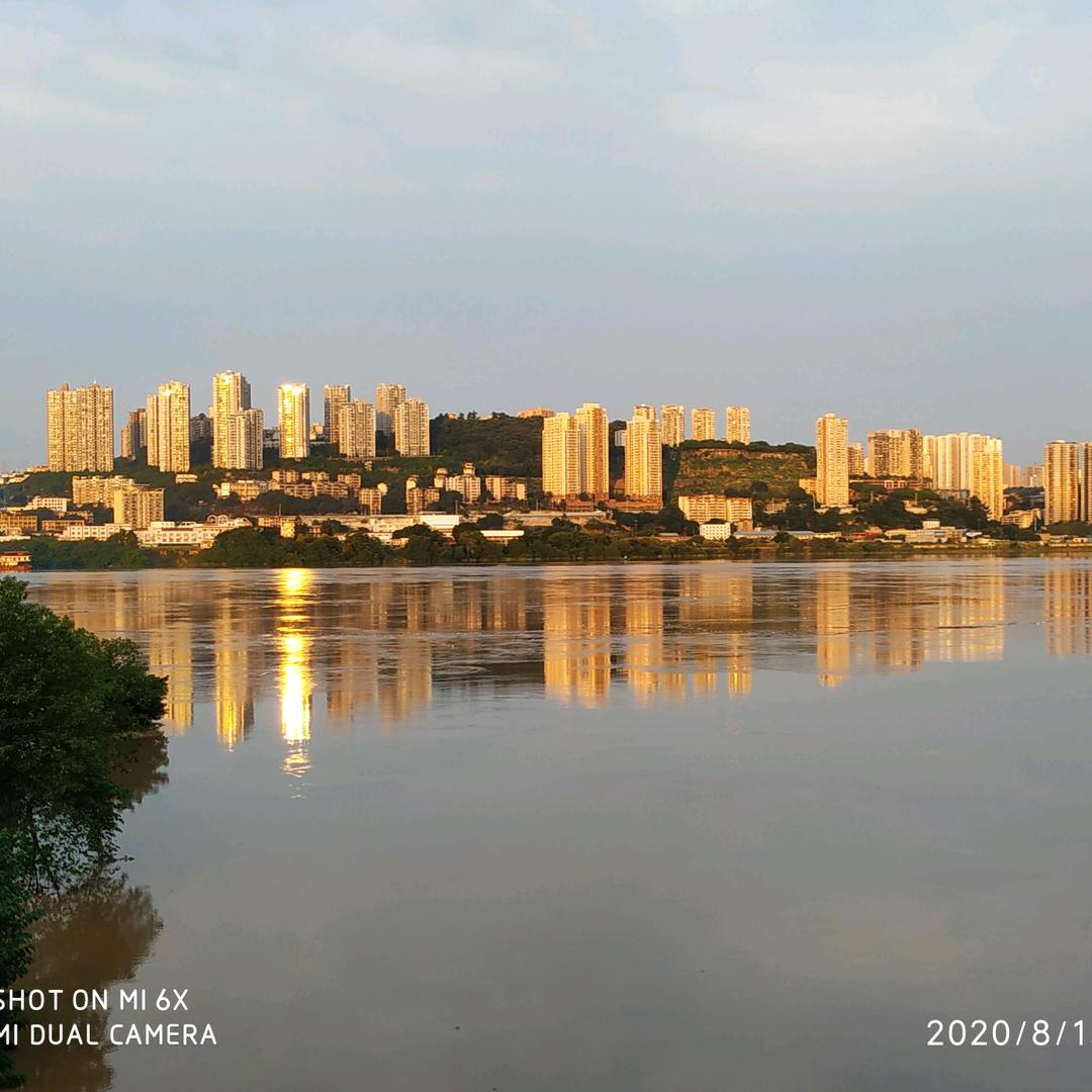 小吉他