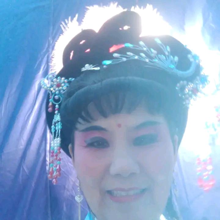 潘井珍
