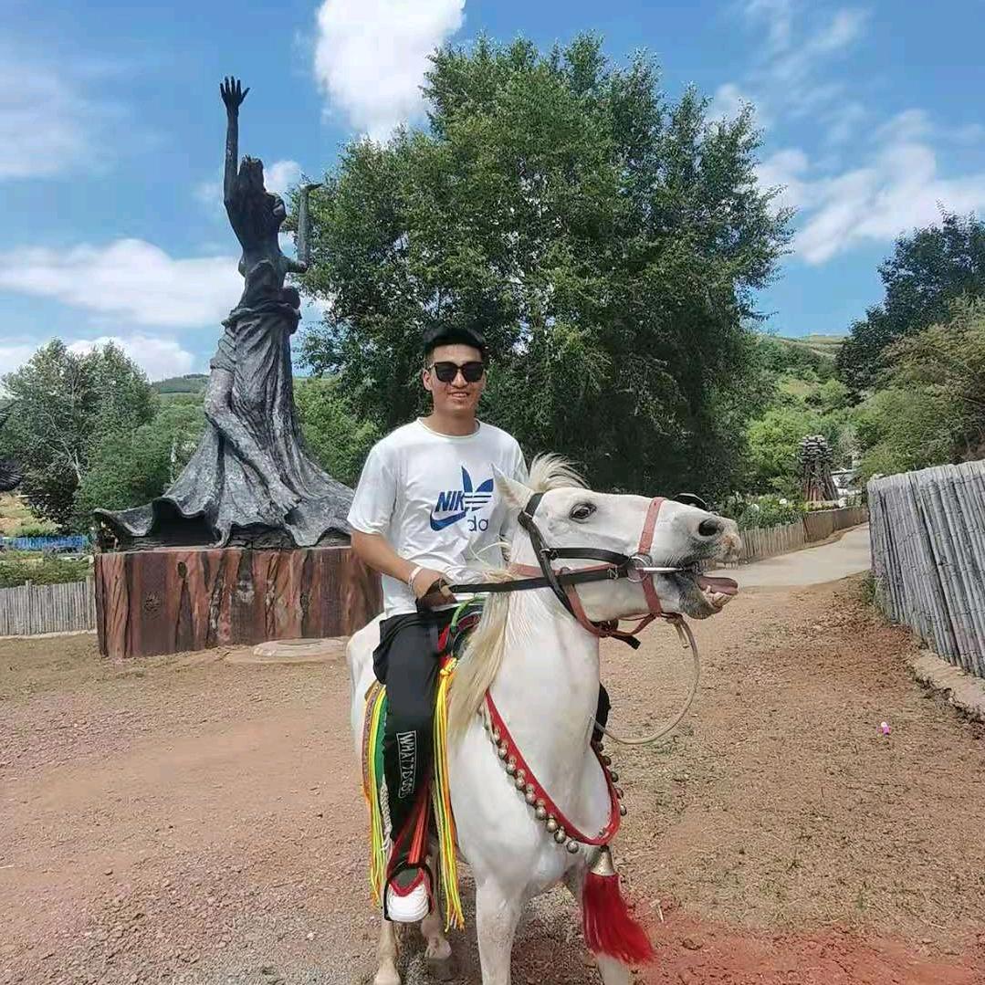 请叫我锁百万