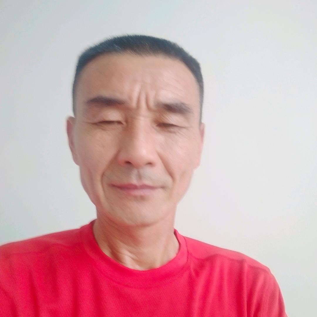 贡华如