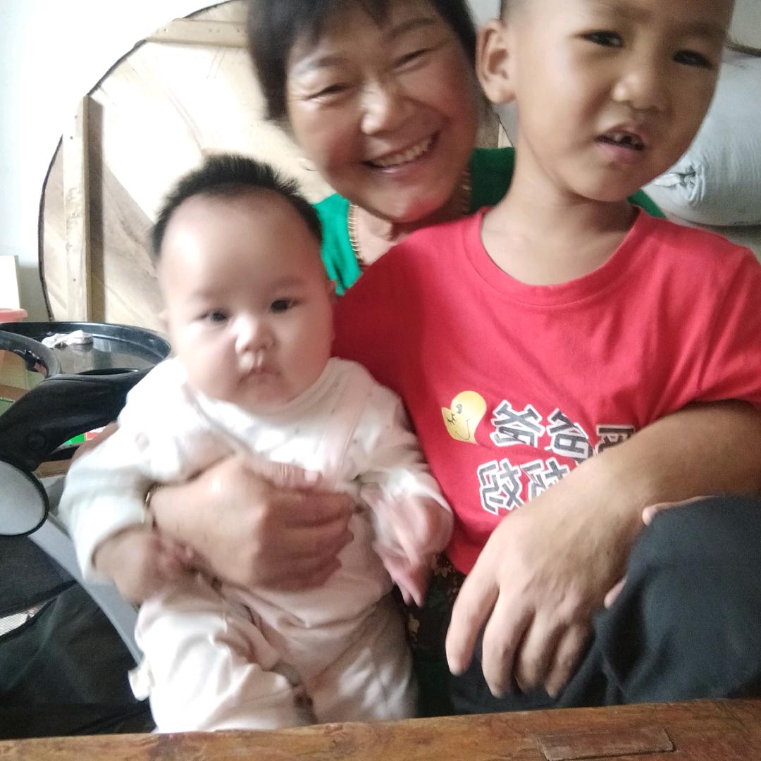 梁秀凤