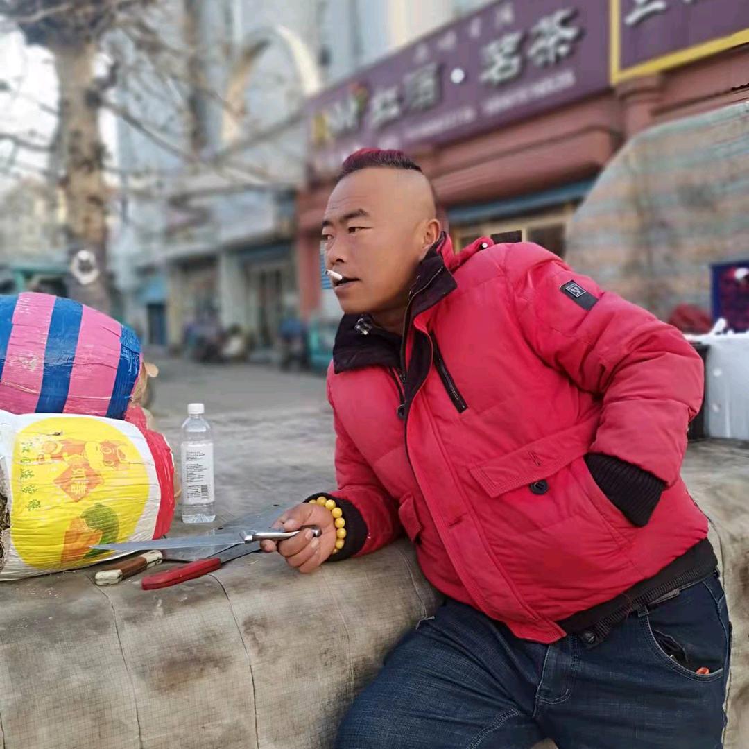 莱西红毛哥