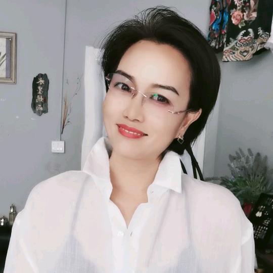 齐翎羽