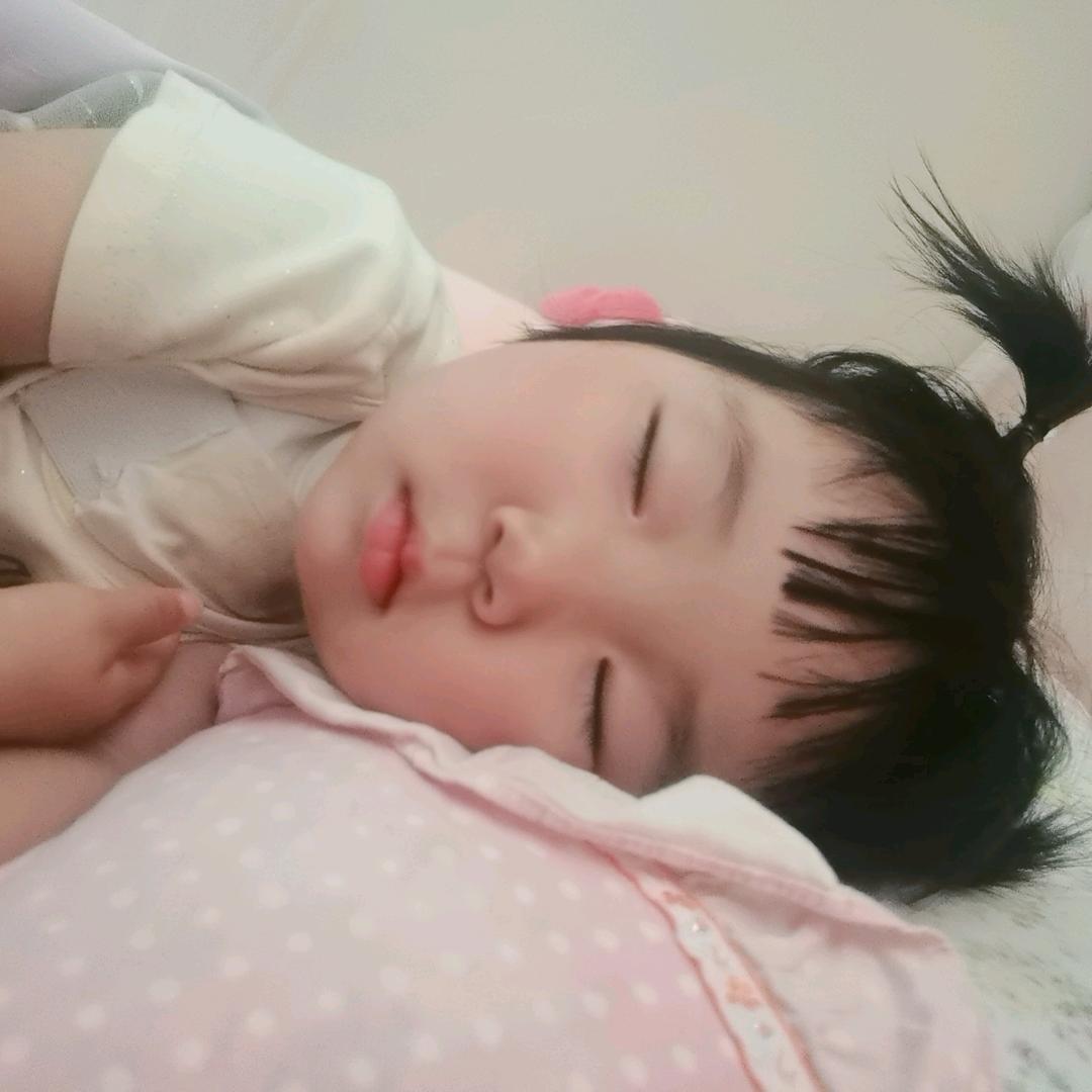 丽丽很甜啊