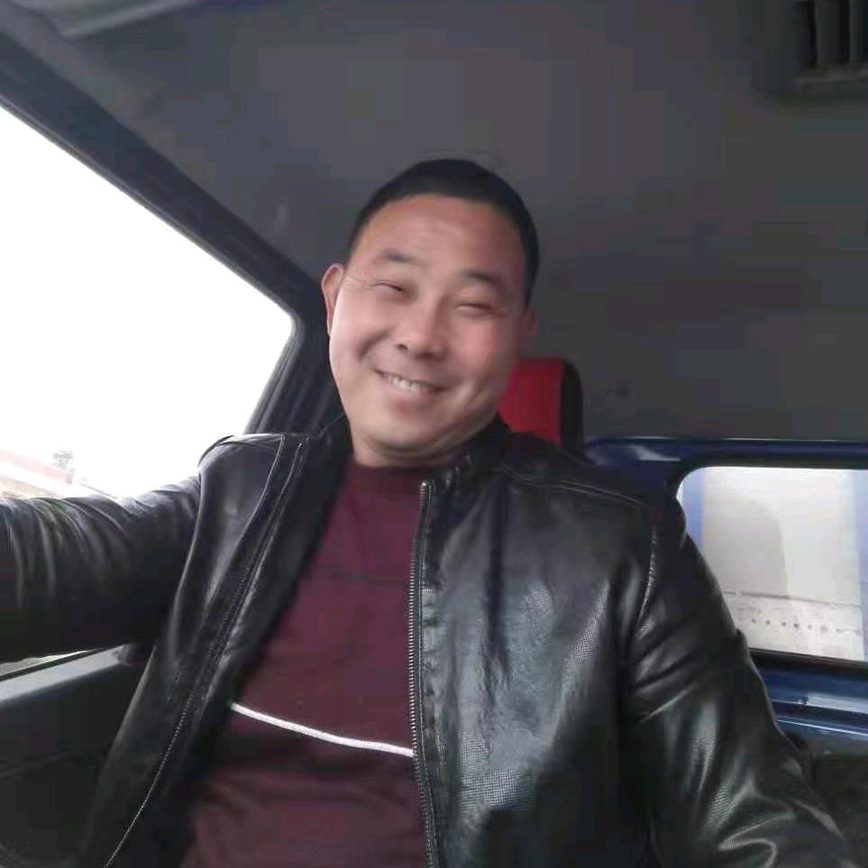 夏军，常年收购出售大小猪，淘汰母猪