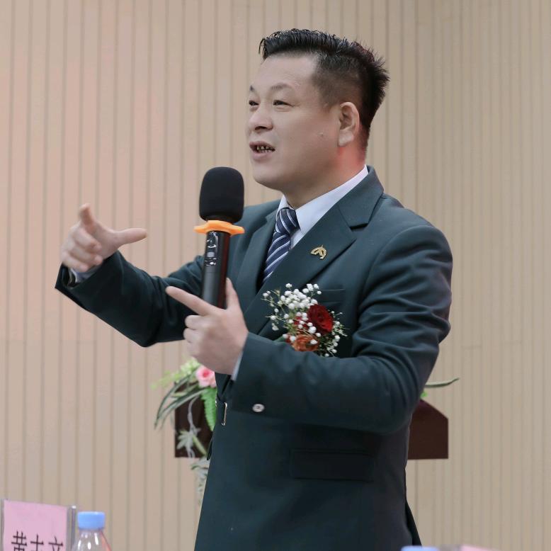 黄校长聊教育