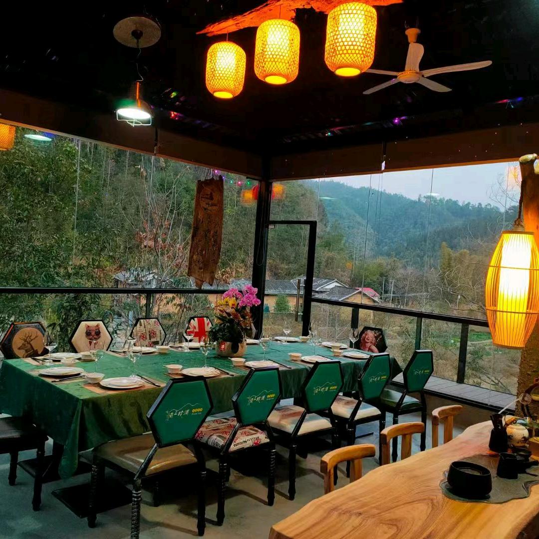 陌上炊烟主题民宿