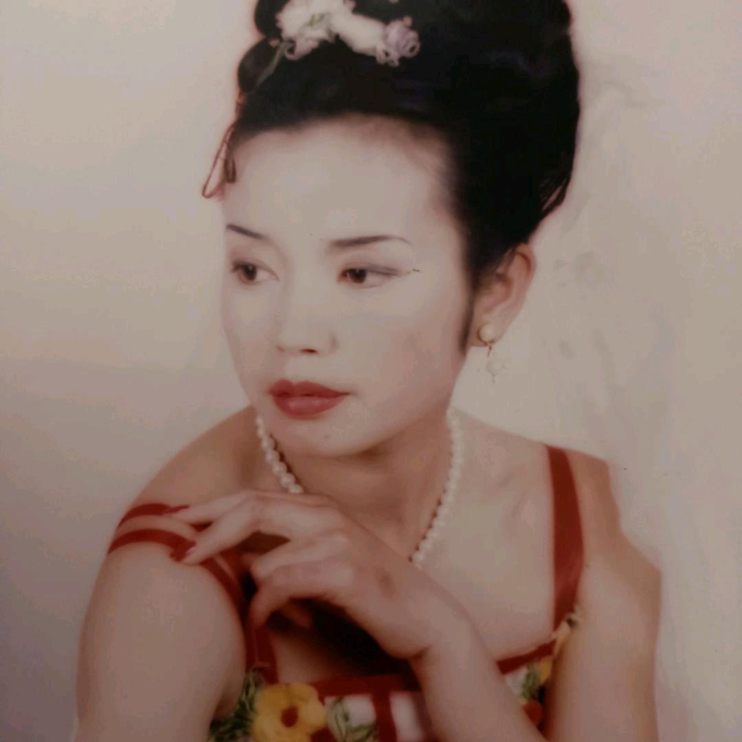 妍磬憩兮