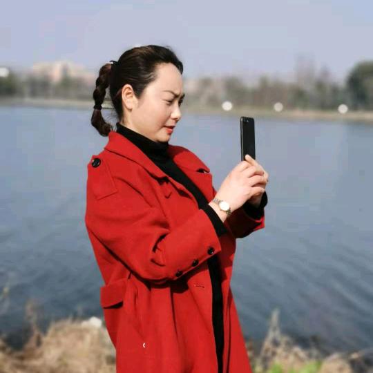文艳