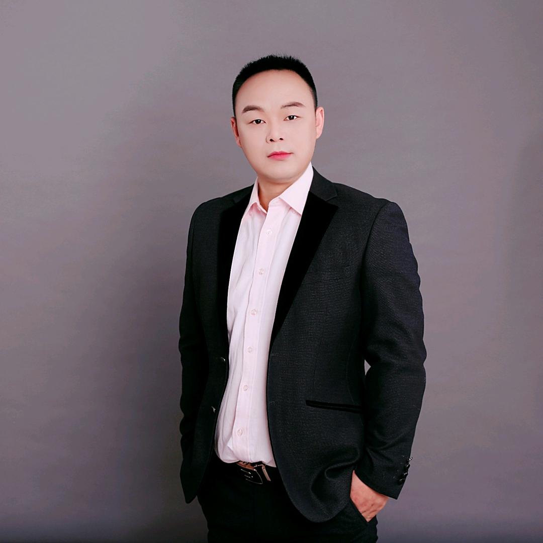 杨燕龙