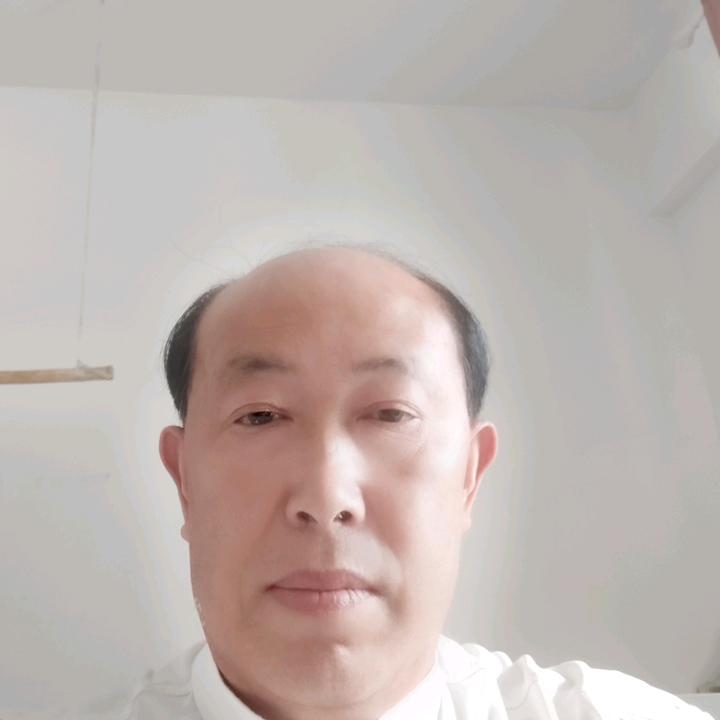 爱唱哥的老头
