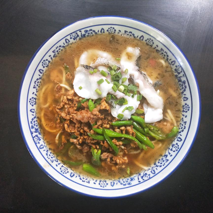 新登镇健平饭店