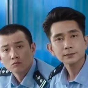 蓝星上的子灵爸爸