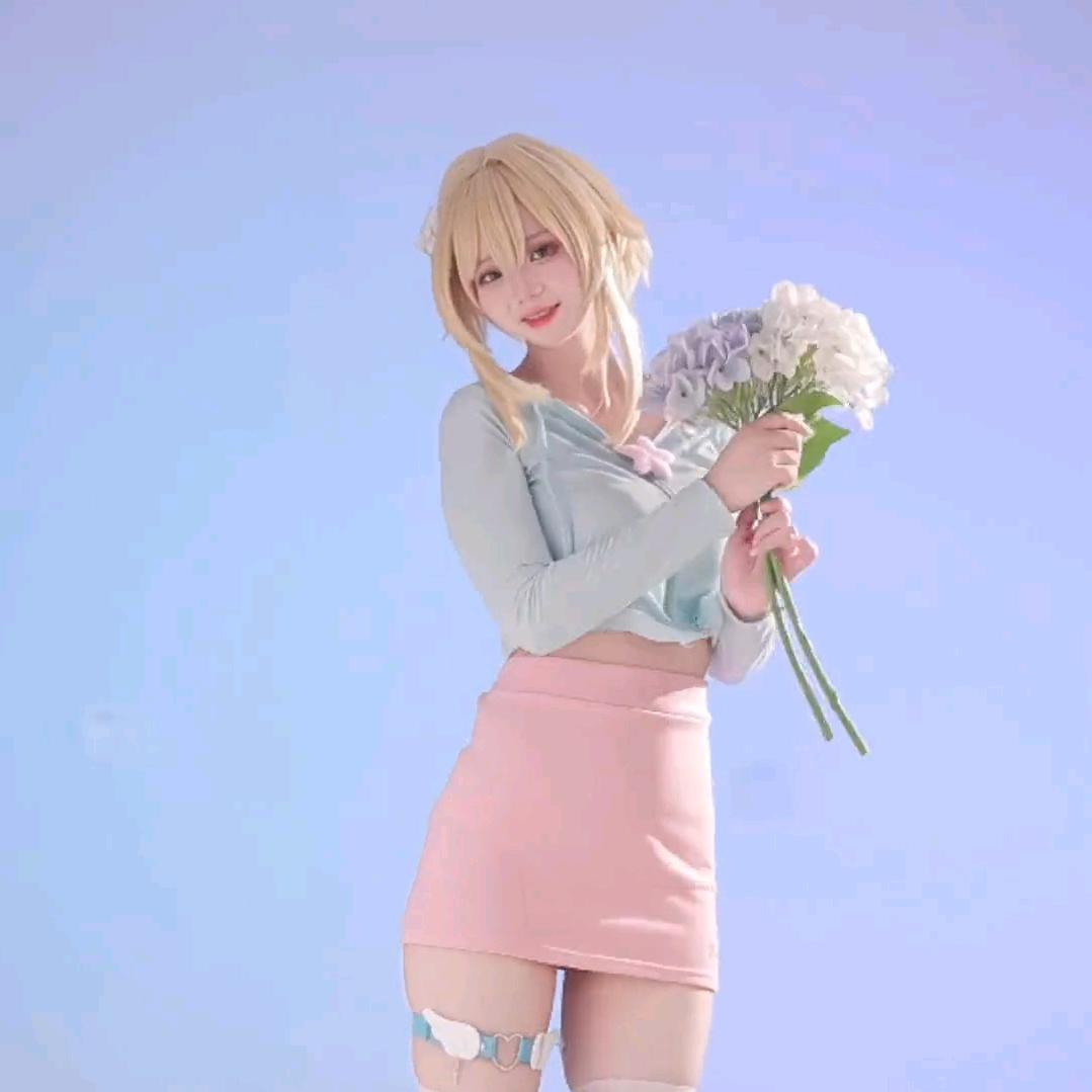屑度子小跟班