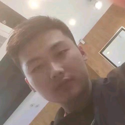 张坤