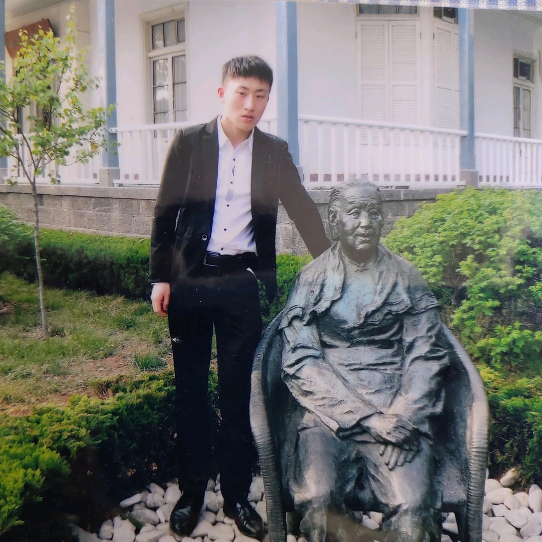 白月光💯🇨🇳