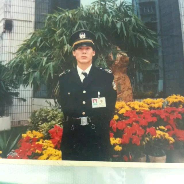 李国强