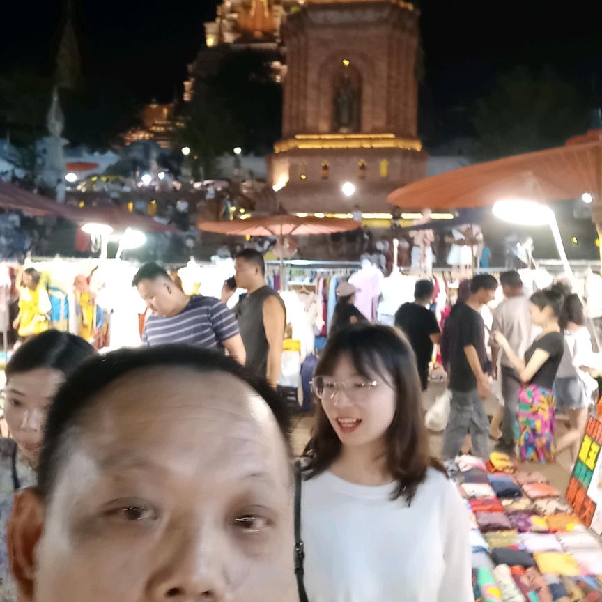 中华男儿展鸿图