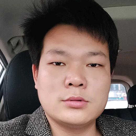 小何