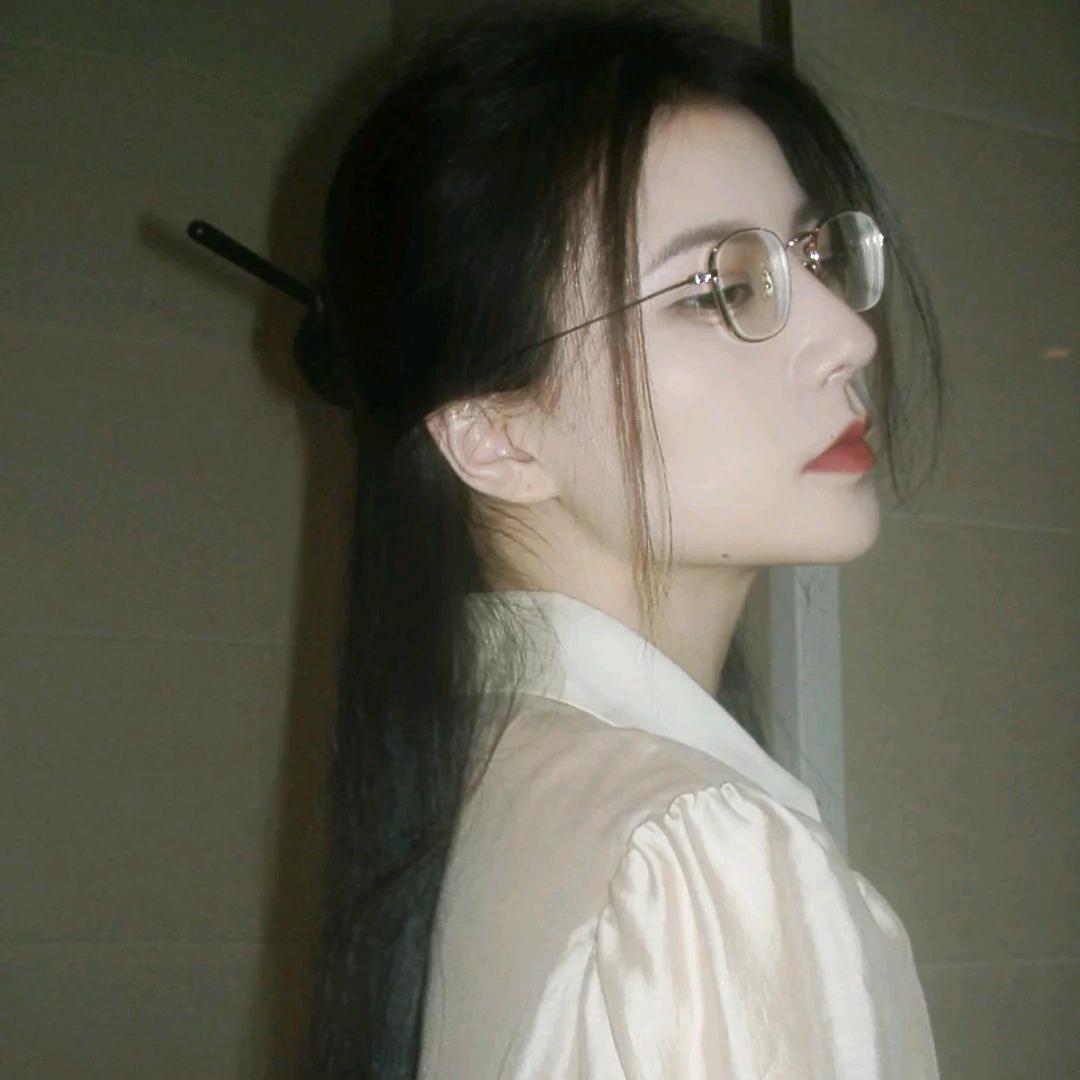 @静子