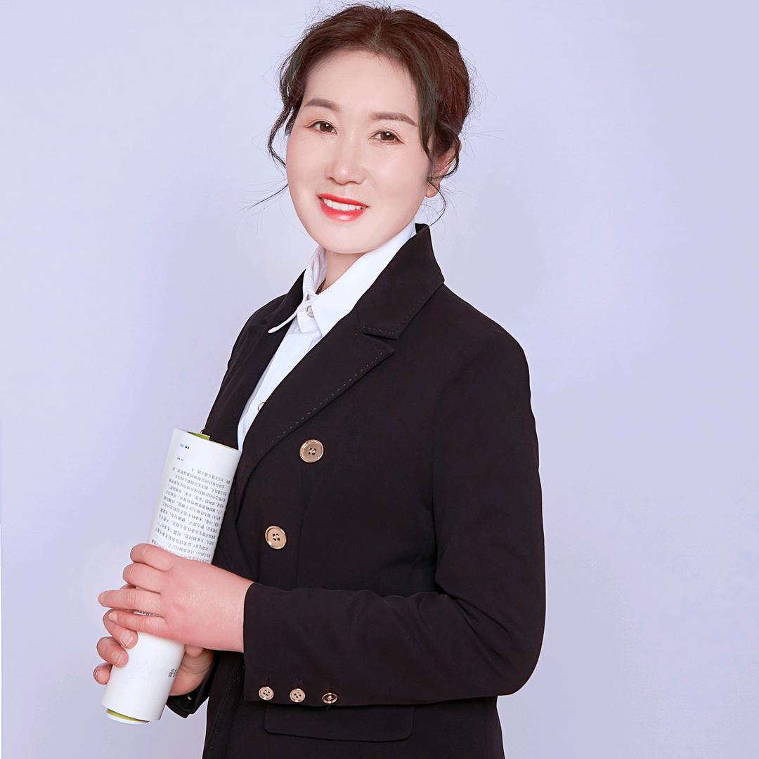 芳玲幼儿园周园长